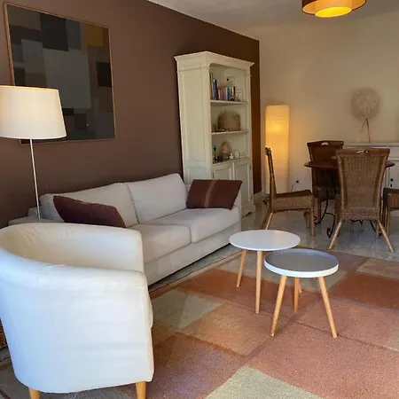 Grand Deux Pieces A 10 Minutes Des Plages Апартаменты Ментона